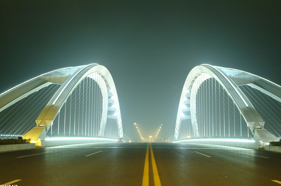 隧道交通反光保护