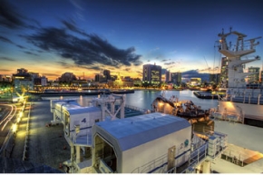 日本横滨港口码头混凝土防盐害保护工程